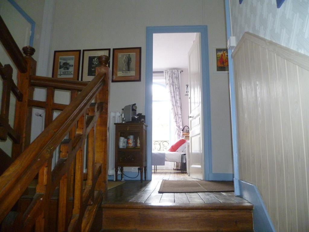 La Maison Du Marchand Peyrat-le-Chateau Ngoại thất bức ảnh